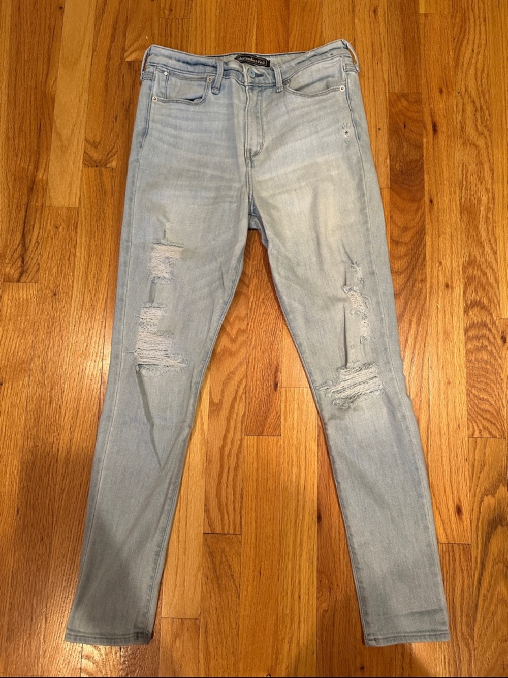 Abercrombie & Fitch Light Wash Ripped Skinny Jeans